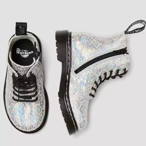 DR. MARTEN 1460 Pascal White Snake Suede Metallic Zip Ankle Boots Sz 12 (girls)